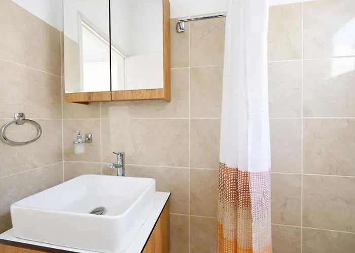 Flower's Alonnisos - Artemis Summer Escape Patitíri